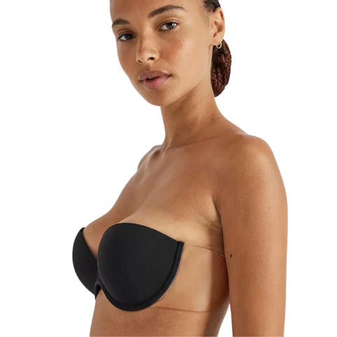 Comment choisir votre soutien-gorge adhésif grande taille ?